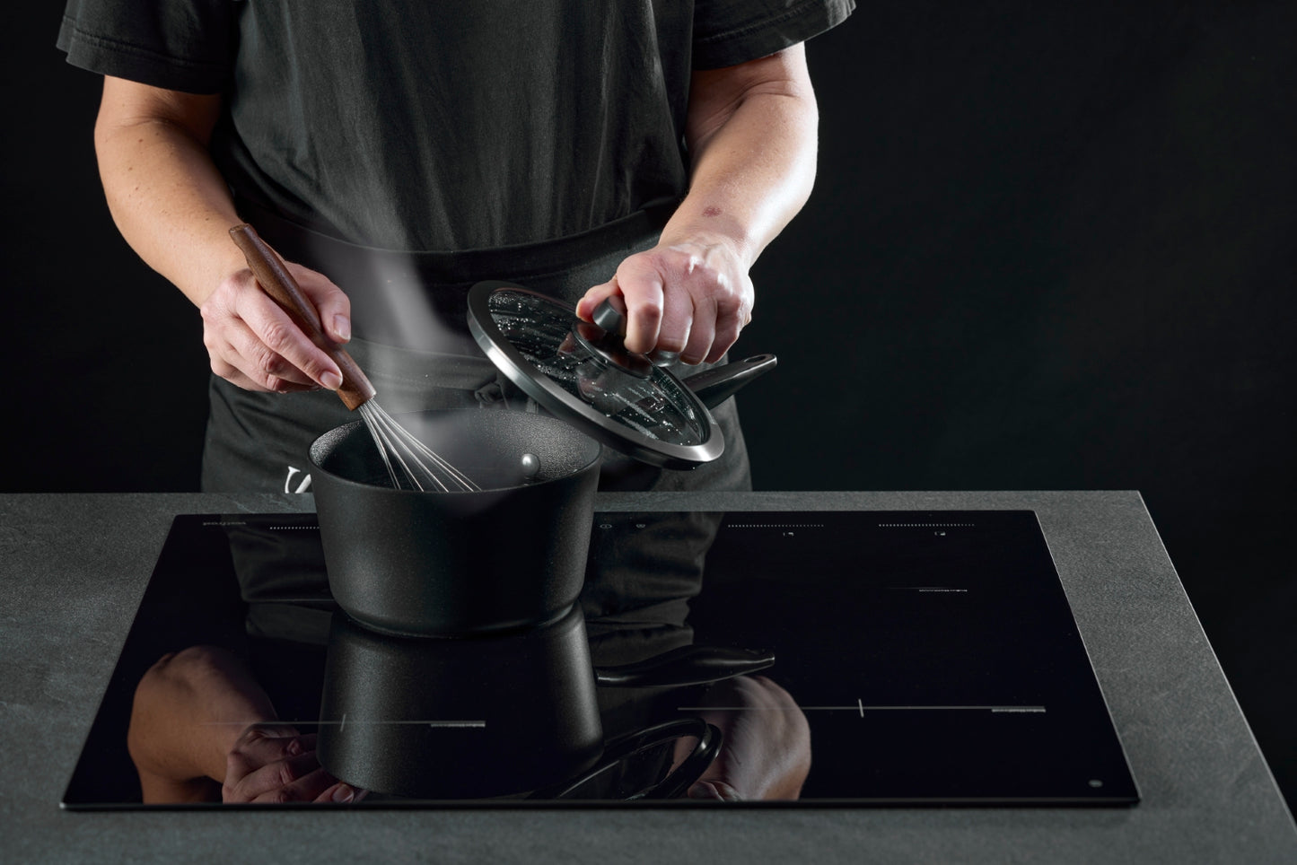 Pro SB+インダクションシリーズソースパン 1.8 L / 18 cm [IH対応] （蓋付）